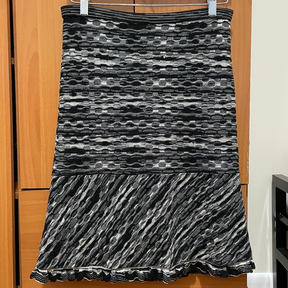 Missoni Relaxed Monochrome Striped Midi Skirt